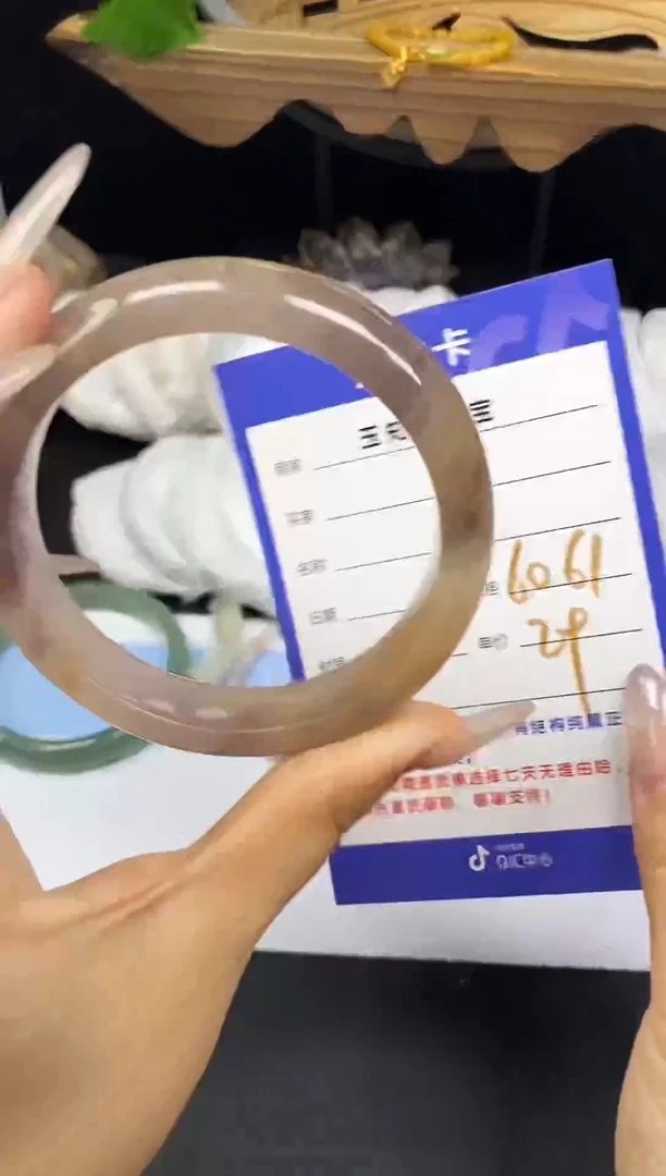 未镶嵌手镯石英质玉31