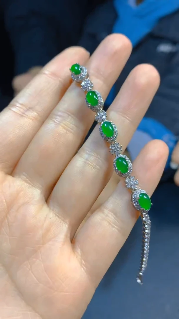 【闪购商品】翡翠手链未镶嵌0095537371多样性发一