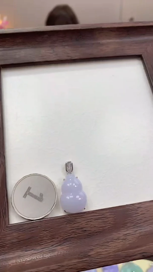 颈饰未镶嵌翡翠天然缅甸a货翡翠(多样性发其一)