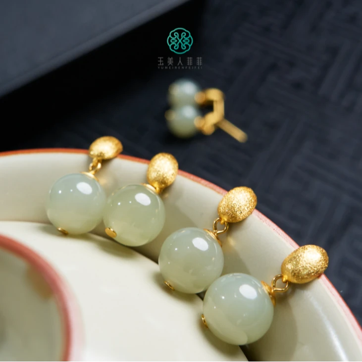 石惑珠宝~和田玉圆珠约10mm耳坠~多样性发一
