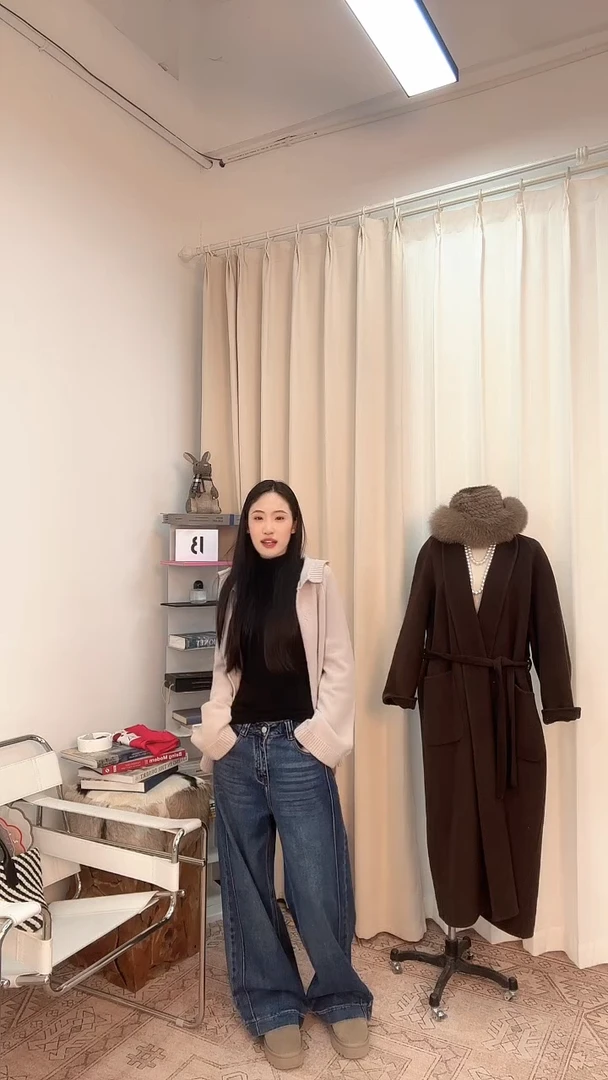 27女士时尚搭配牛仔裤