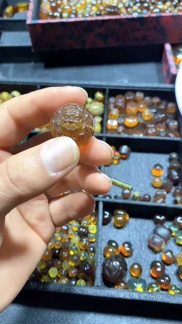 琥珀颈饰未镶嵌天然缅甸琥珀单珠