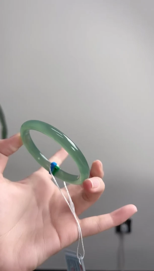 手镯玛瑙/玉髓未镶嵌60圈