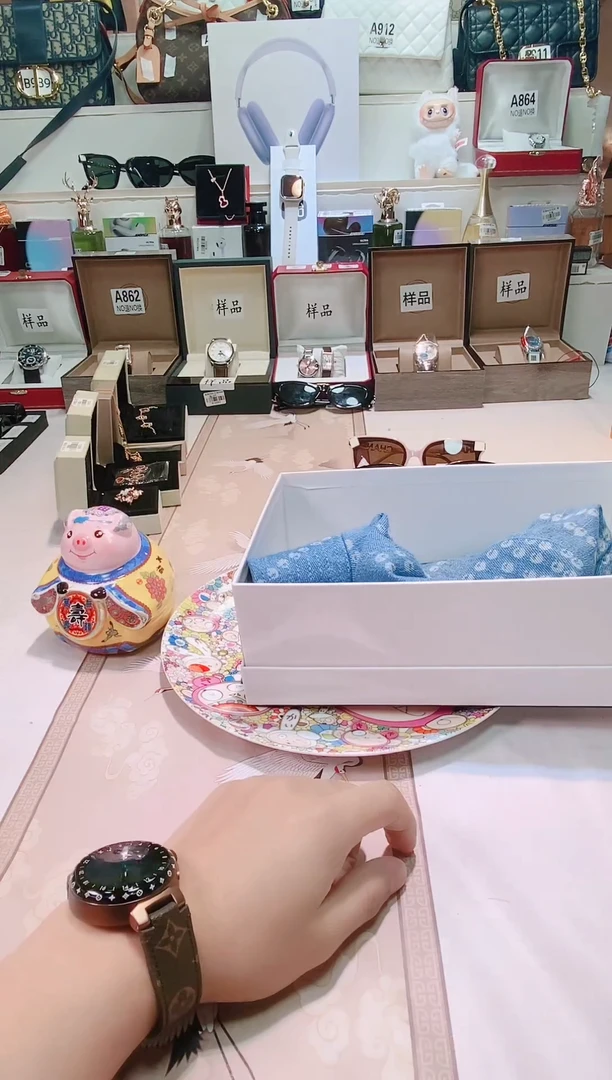 瓷片瓷器 库房到期 全部地板价@@1