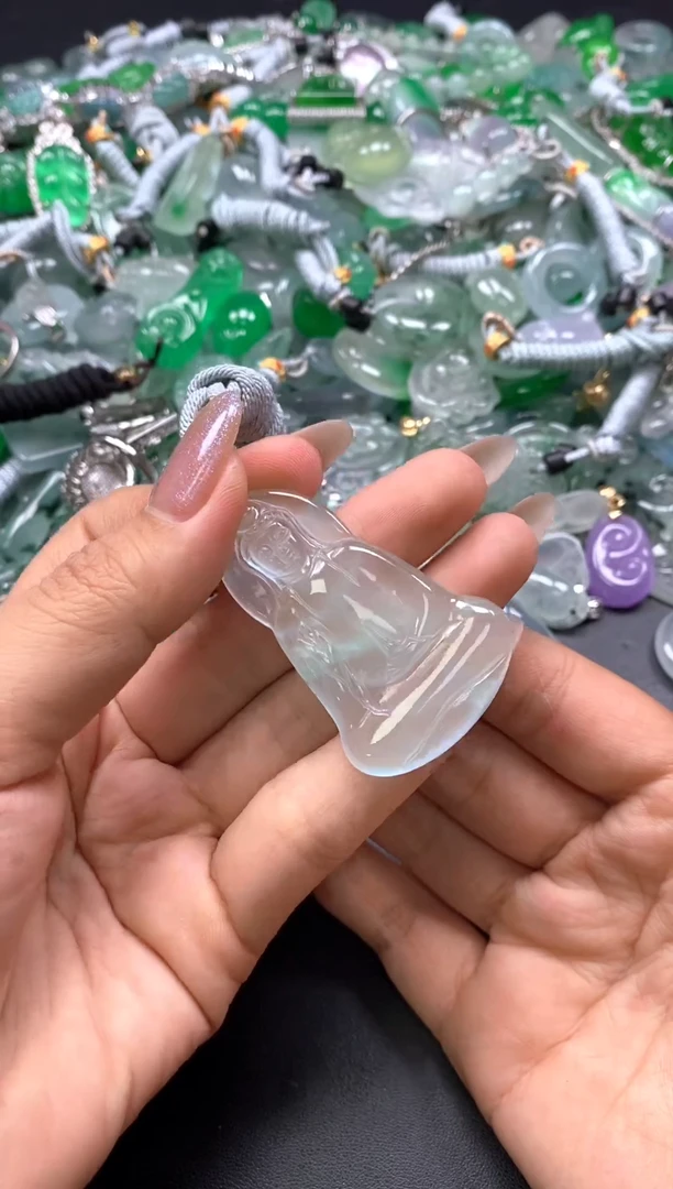 颈饰未镶嵌翡翠(配扣头多样性发其一）36