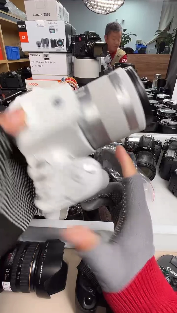 99新200d二代+18-55镜头