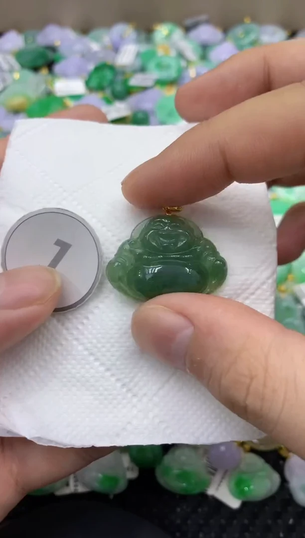 颈饰未镶嵌翡翠天然缅甸翡翠A货