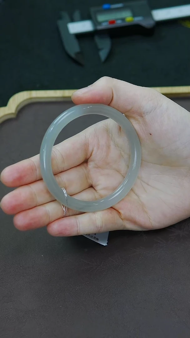 未镶嵌手镯和田玉53-54圈口冰烟紫手镯