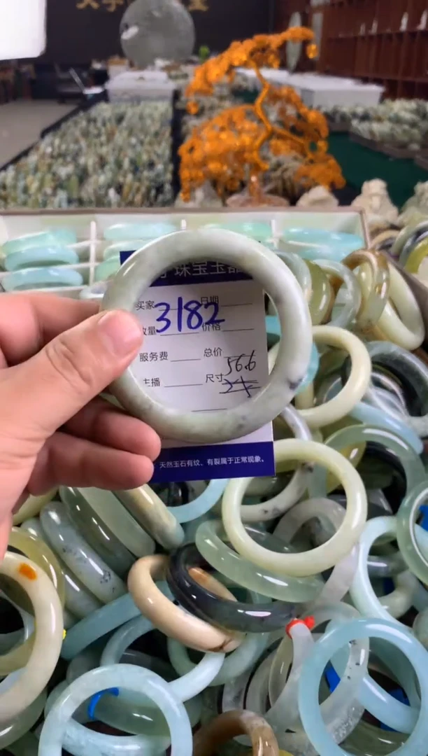 未镶嵌蛇纹石玉手镯3182