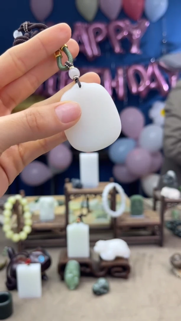 【闪购商品】和田玉颈饰未镶嵌1