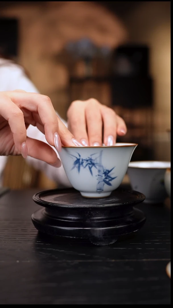 福利价 气窑 羊脂白 竹叶铃铛杯 惜缘底款