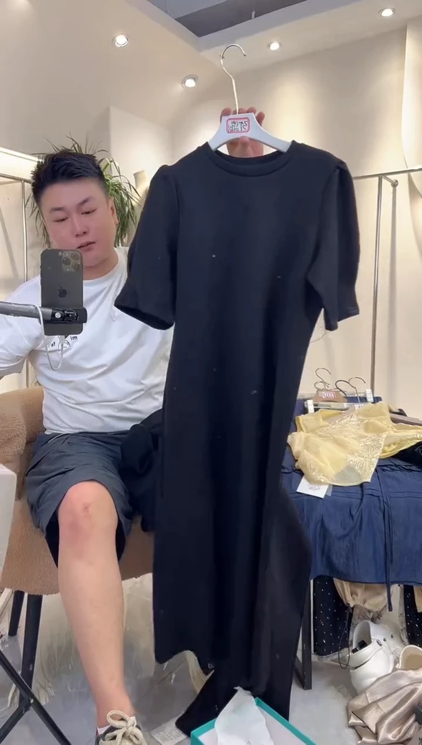 SG-秋冬新款网红款服饰服装-339