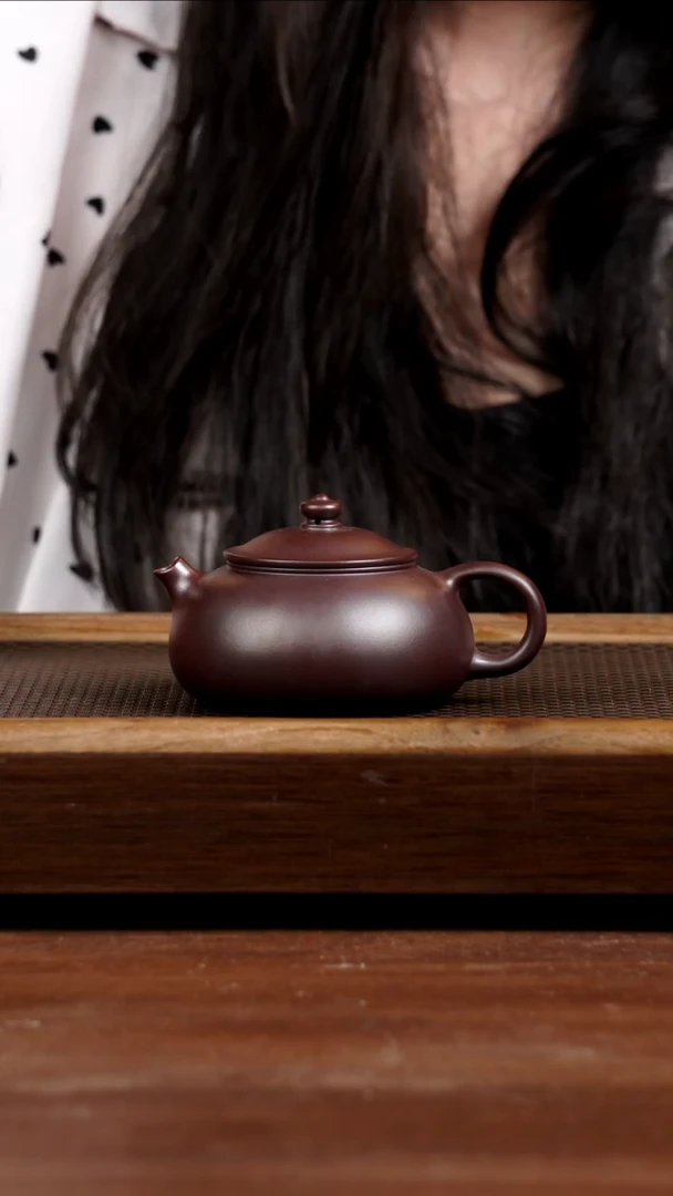 茶壶紫砂金龙血寒江185CC