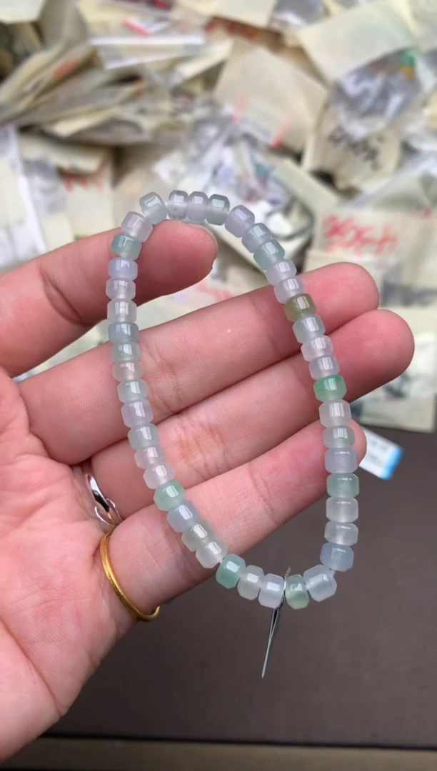 翡翠挂件未镶嵌—