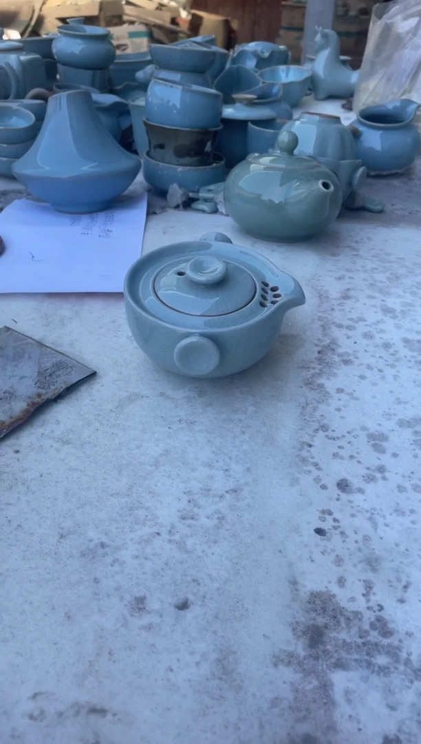 手抓壶 粉青釉 微瑕 朱家汝窑款