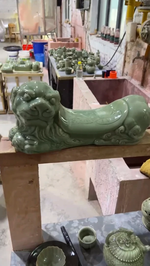 耀州窑青瓷狮狮如意枕头（27号发货）