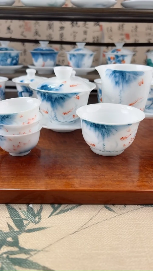 .全品高冰蓝莲180ml三才盖碗+微瑕公道杯+压手杯2个+小和顺杯4个