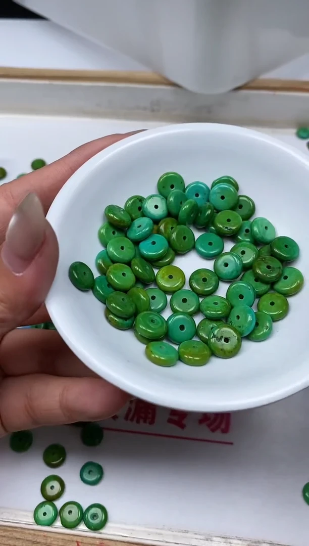 手饰玛瑙未镶嵌D448 黄皮淞3*8mm10颗8元