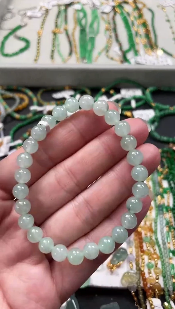 翡翠未镶嵌套链一条  MK300