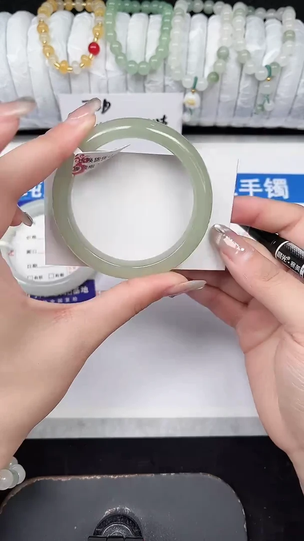 未镶嵌手镯石英质玉250-54/55