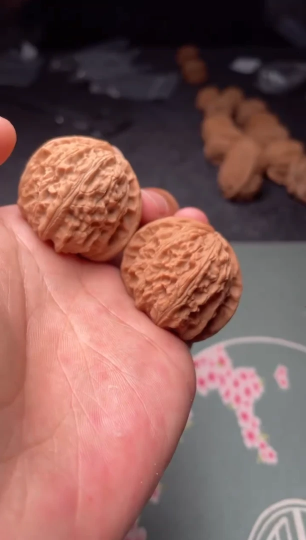 把件文玩核桃a55  白狮子 39尺