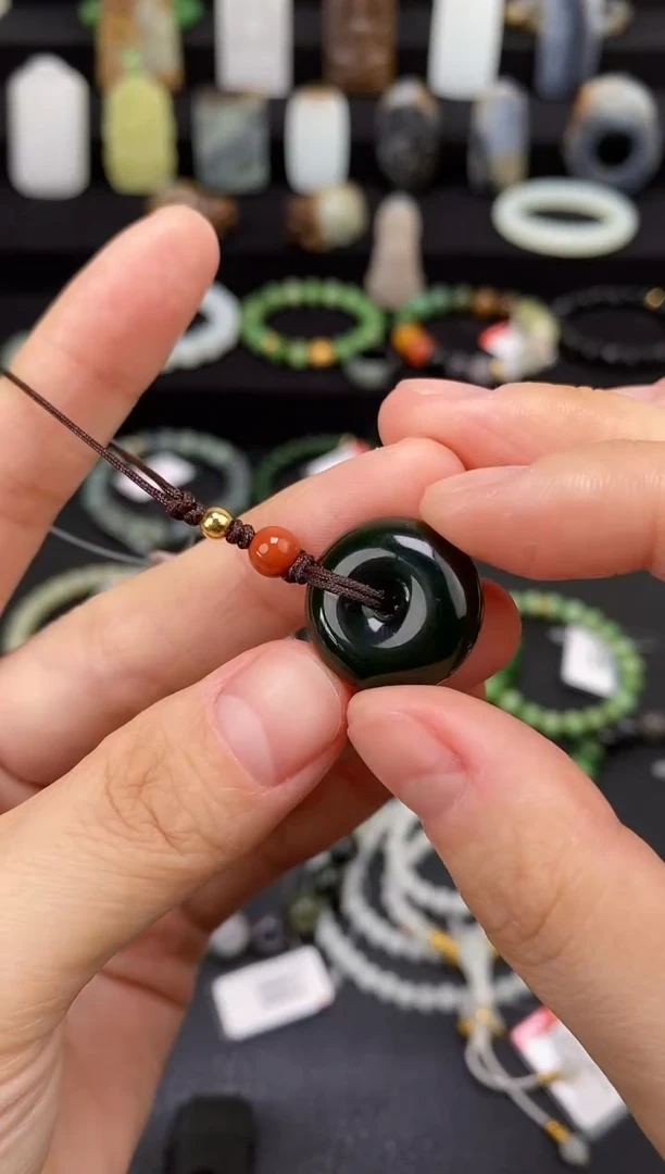 未镶嵌和田玉挂件平安扣