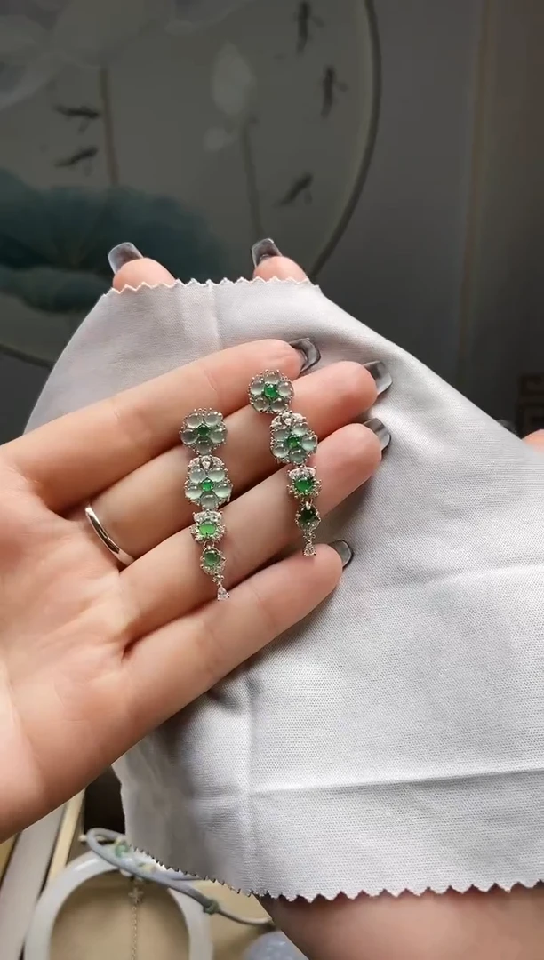 【闪购商品】翡翠耳饰银S925镶嵌2502100136 HZ 翡翠耳钉