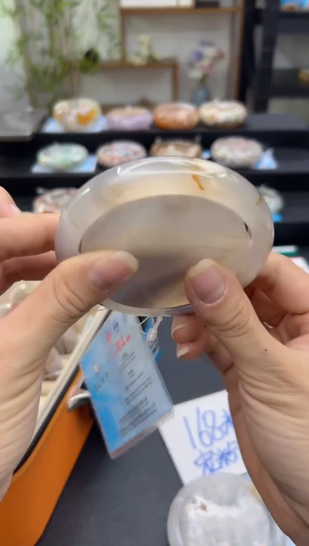 【闪购商品】石英质玉手镯未镶嵌A237(63圈赠送镯心)