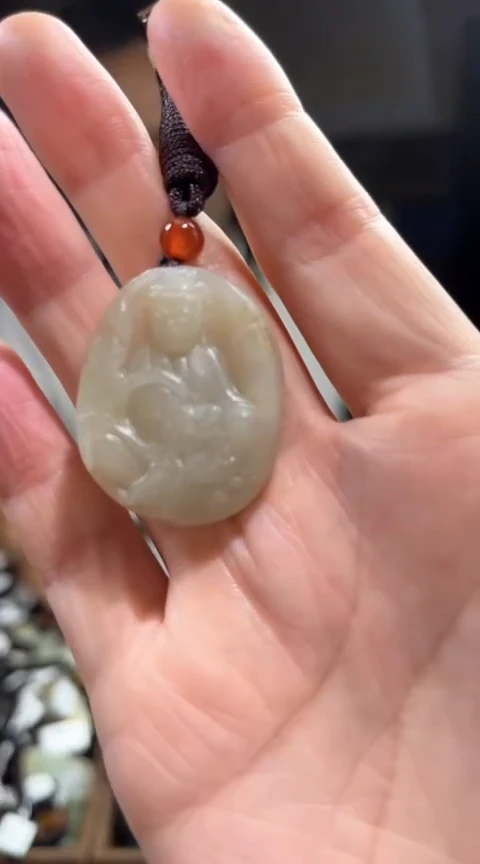 和田玉未镶嵌颈饰·