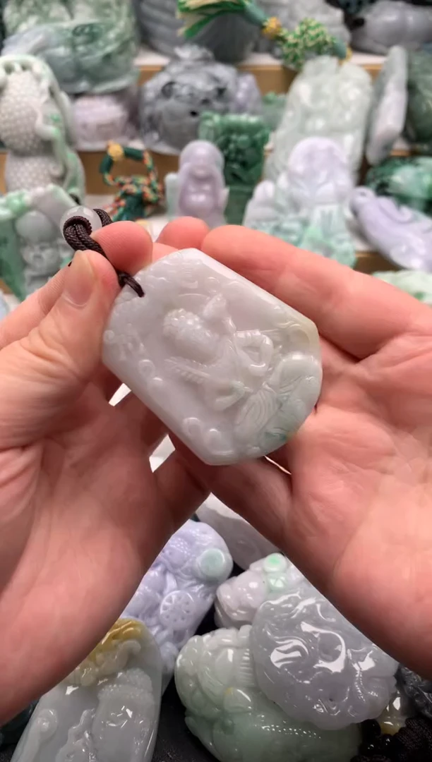 吊坠(不含链)未镶嵌翡翠1