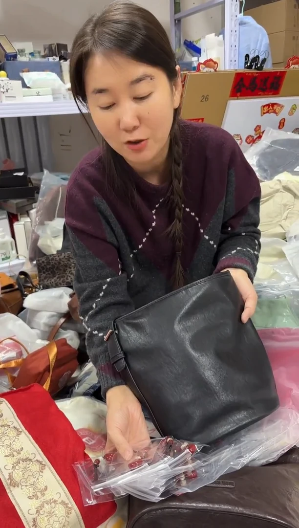 PU上车啦 宝宝们抓紧时间去下方链接拍吧朱砂钥匙扣发两个