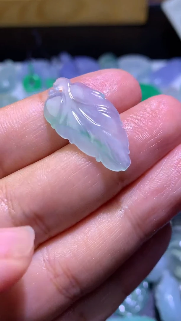 未镶嵌定制翡翠毛货