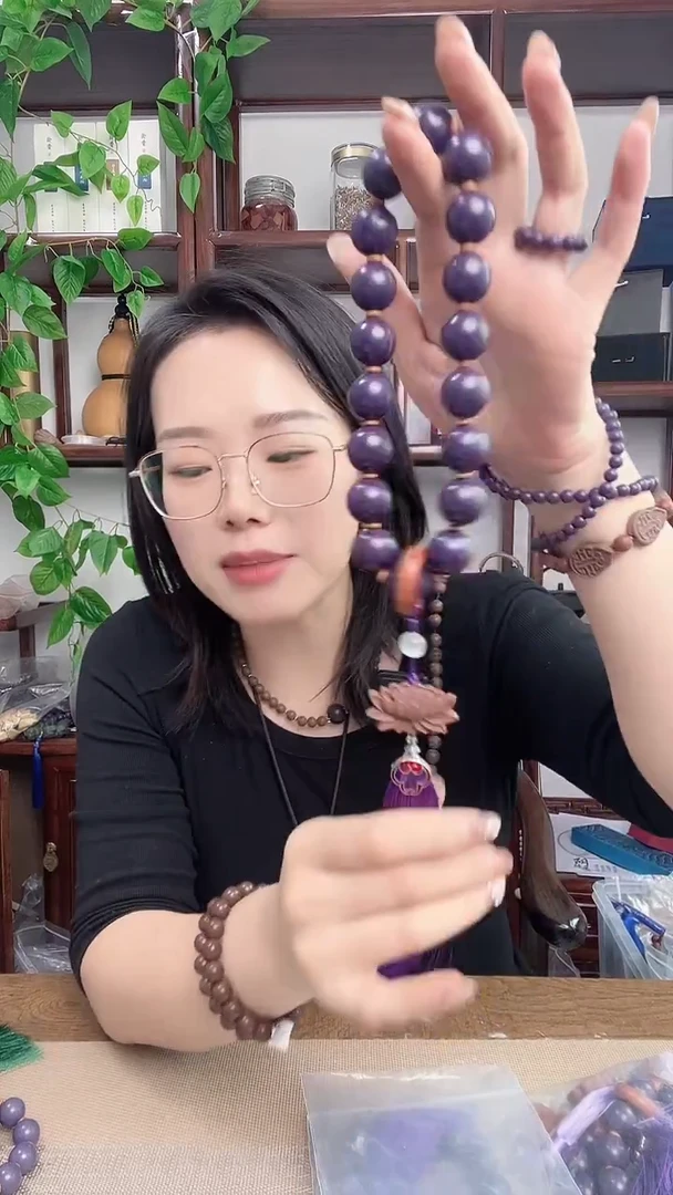 泥塑九紫东方1.8左右的手持