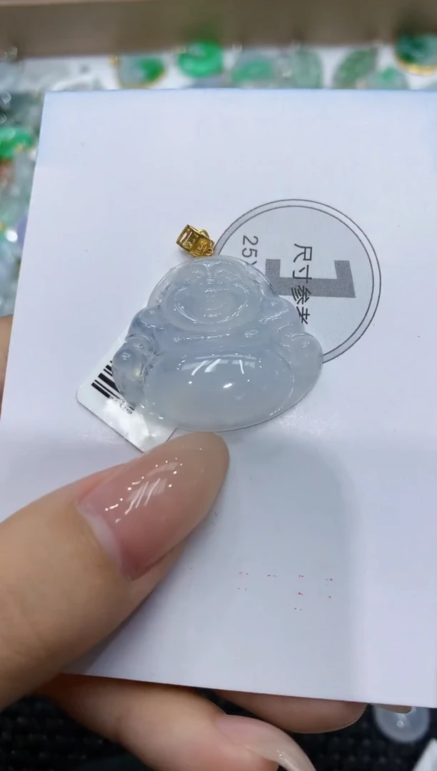 颈饰18K金镶嵌翡翠111111111111