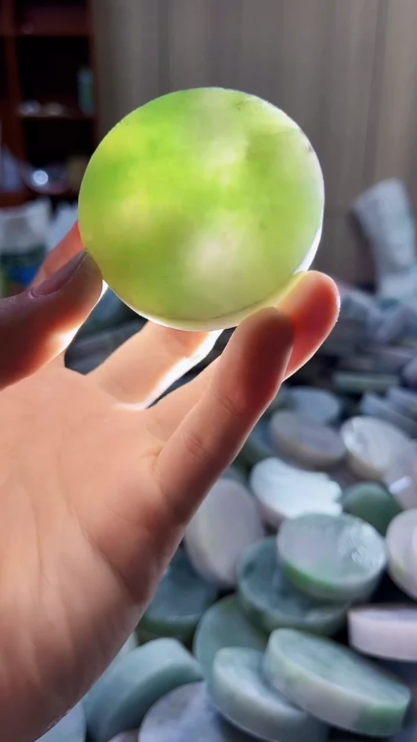 翡翠裸石缅甸翡翠A货文8295