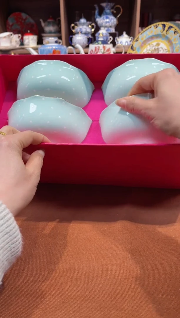 【闪购商品】瓷片阿尔伯特4面碗······