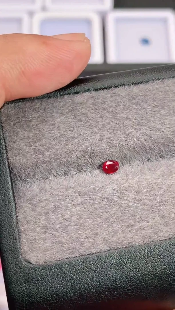 裸石红宝石9.9天然红宝石