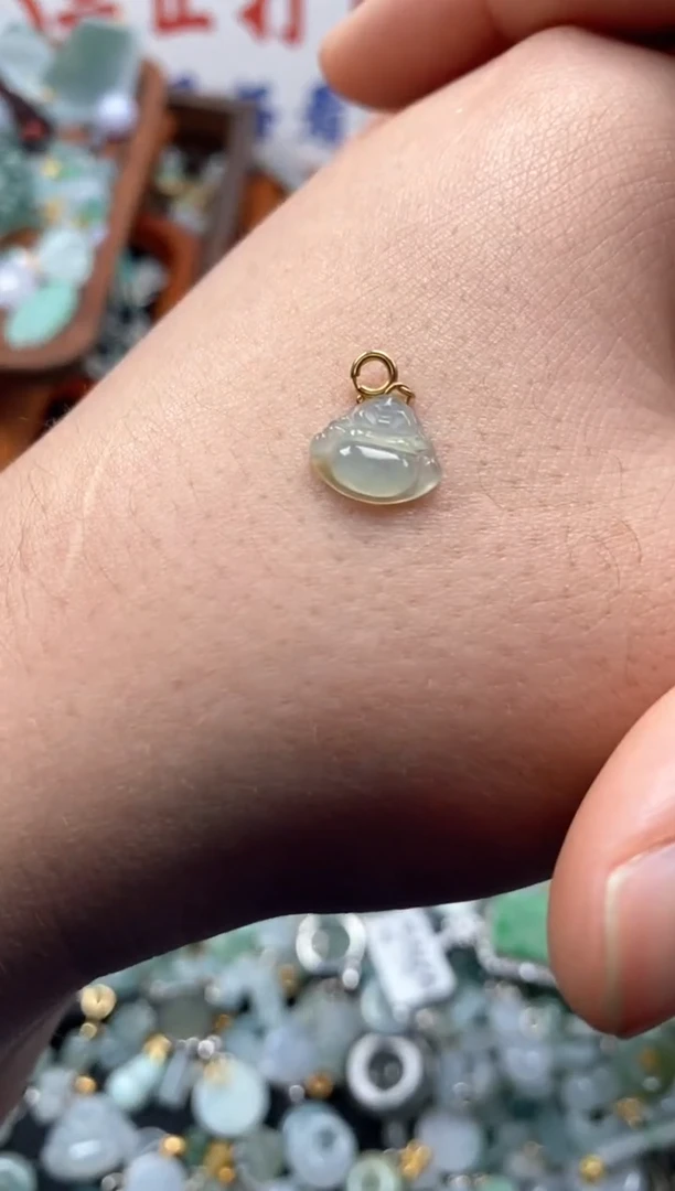 【闪购商品】翡翠颈饰未镶嵌哥哥