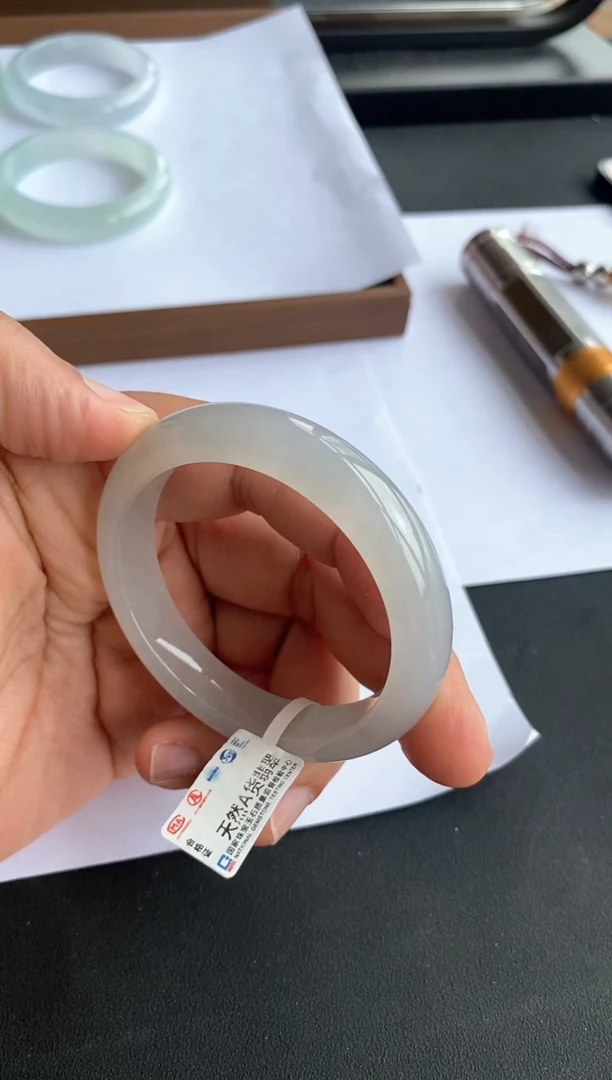 翡翠手镯未镶嵌32号54.5*11.8*8.3正圈