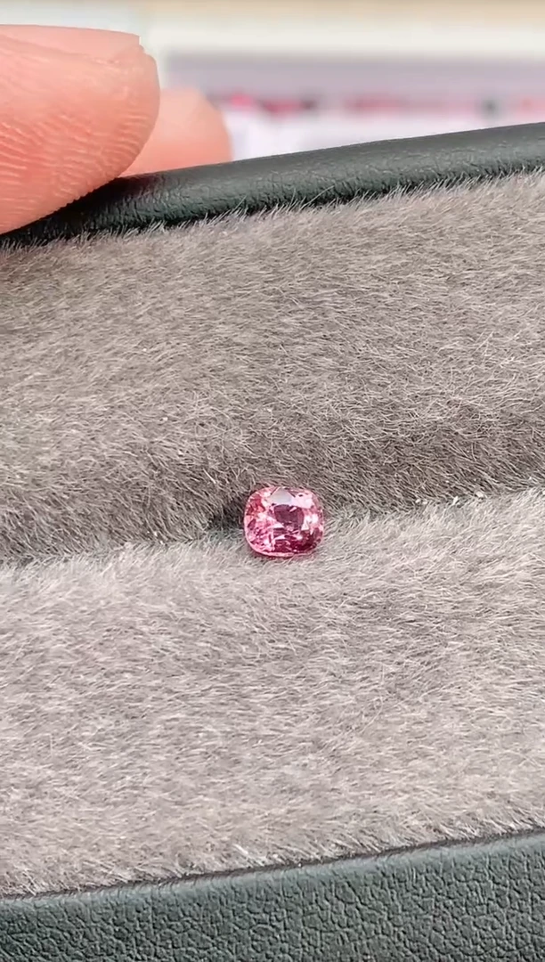 裸石尖晶石乖***咚0.49-9.9天然尖晶石