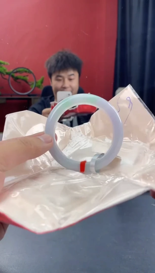 未镶嵌手镯翡翠10
