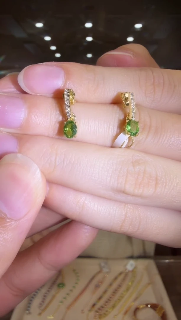 银S925镶嵌耳饰石榴石09