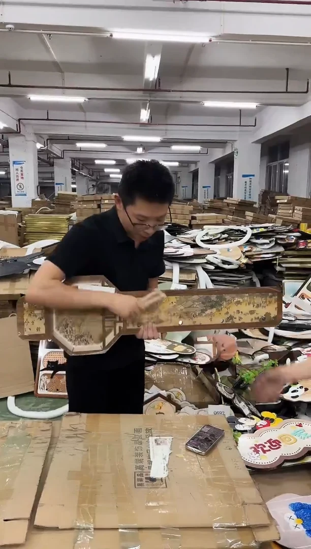 横款果果微瑕孤品闪购Q259