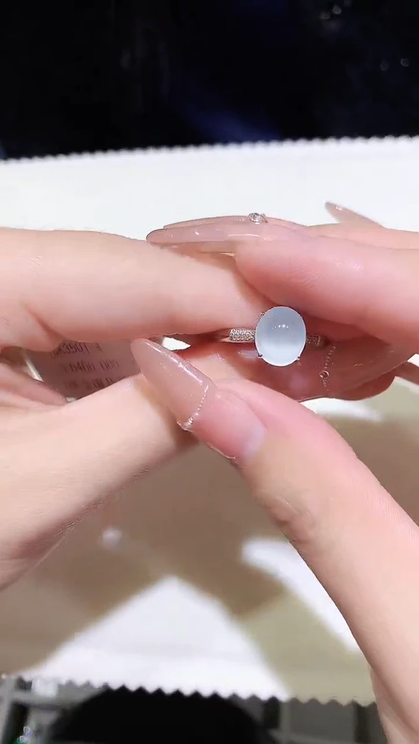 【闪购商品】翡翠戒指18K金镶嵌戒指CY