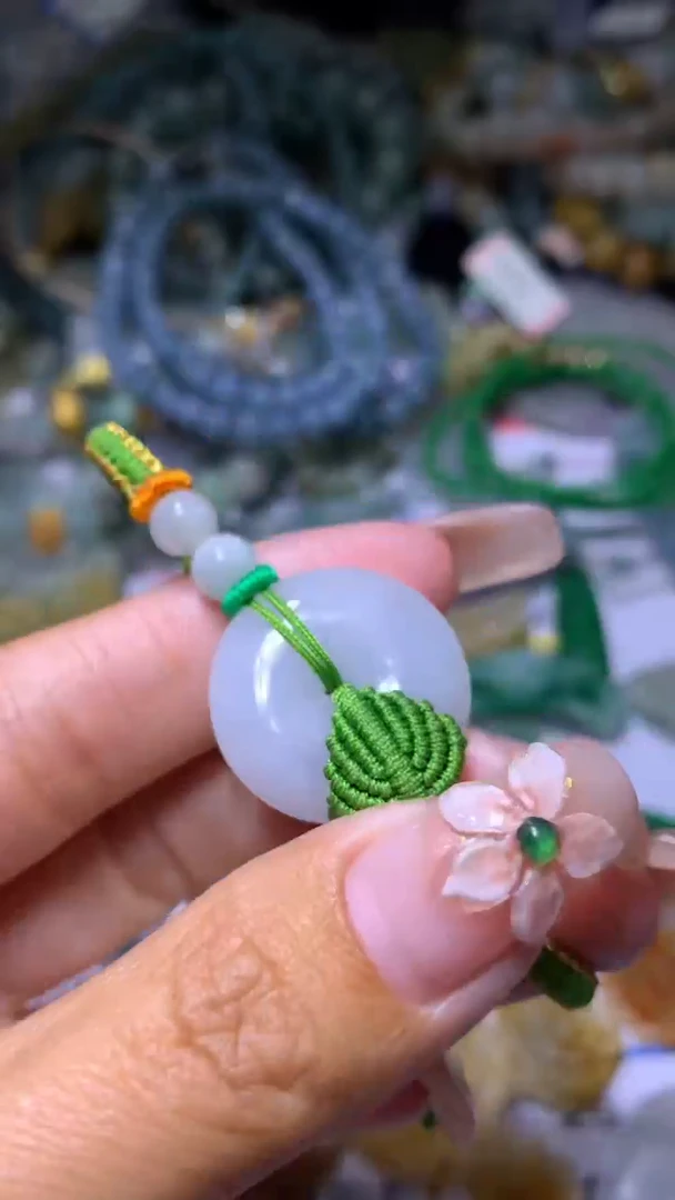 【闪购商品】翡翠颈饰未镶嵌MJX026029