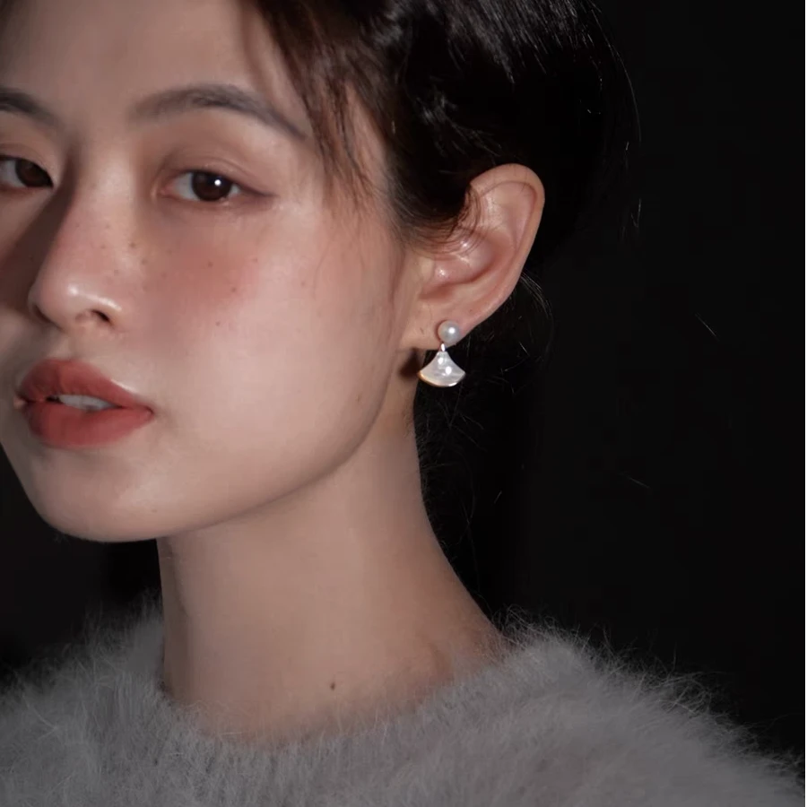 纯铜耳饰 轻奢天然贝母耳钉2025爆款高级感耳环女小众设计感耳饰