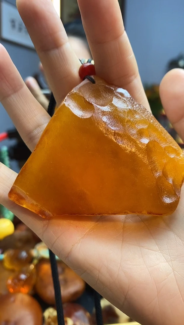 琥珀颈饰未镶嵌吊坠