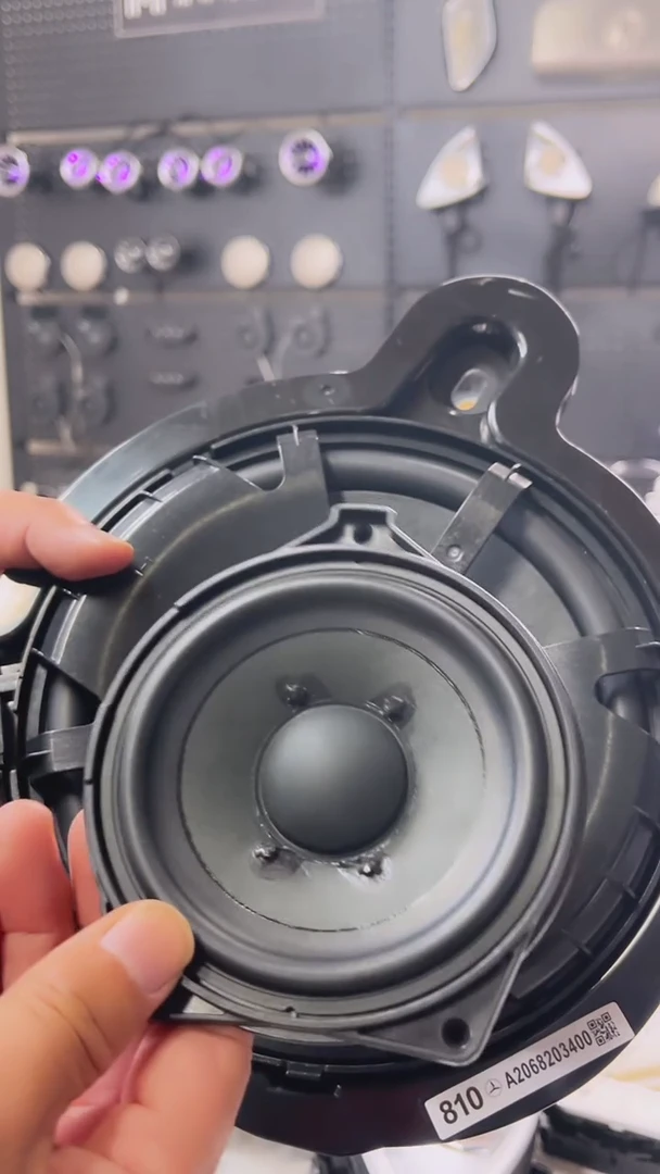 新款 C E GLC 级原厂低音+中置喇叭