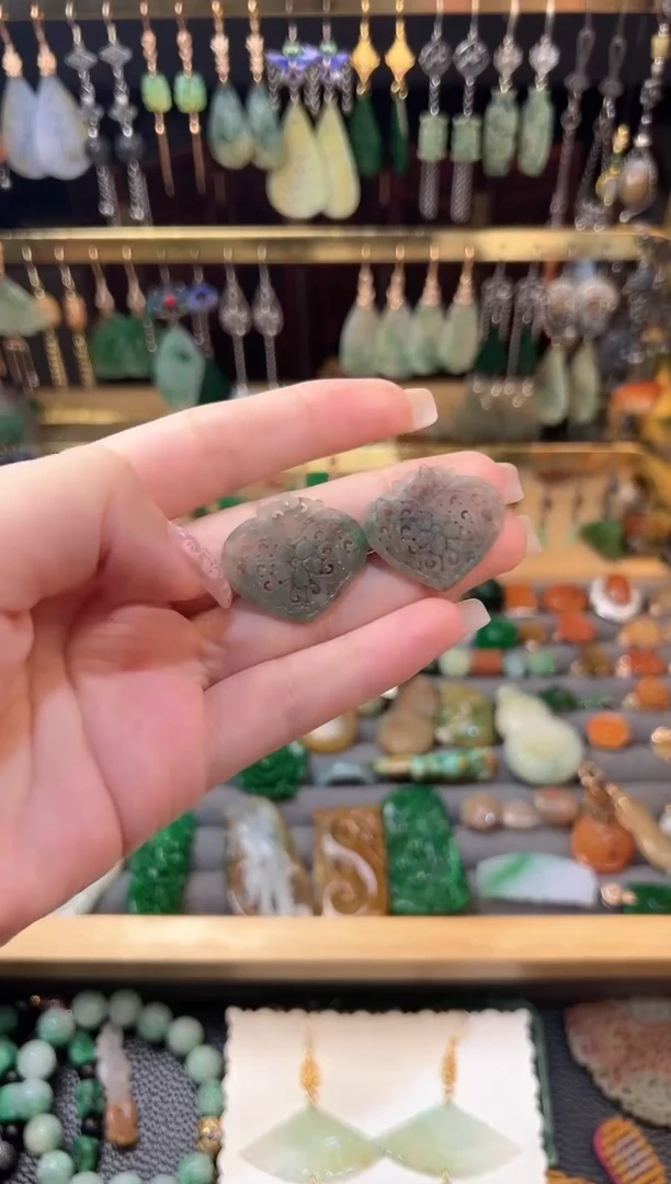 定制翡翠未镶嵌不*翡翠