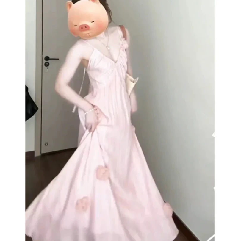法式绝美气质仙气吊带连衣裙女装2025夏季新款度假风花朵粉色长裙